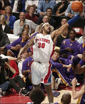 Lakers - Detroit ... game 3