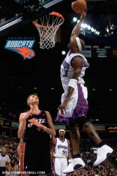 Bobcats byrja vel