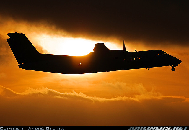 Dash 8-300