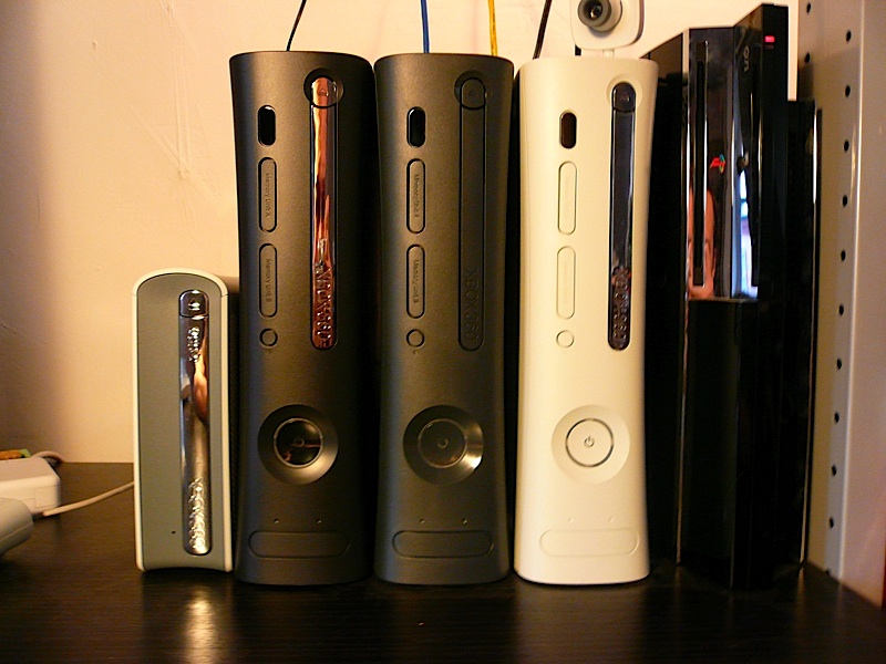 Xbox 360 Elite ásamt fleiru