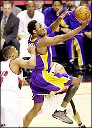 Lakers sópa Portland!