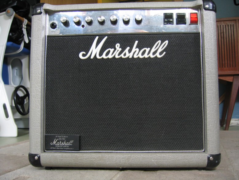 Marshall 2554 silver jubilee :)
