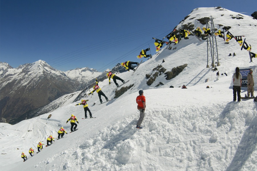 Tvöfalt backflip.