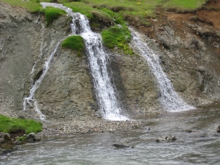 hlær