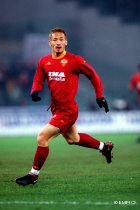 Nakata á leið til Arsenal