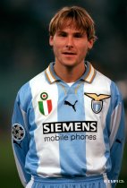 Hvað gerir Nedved?