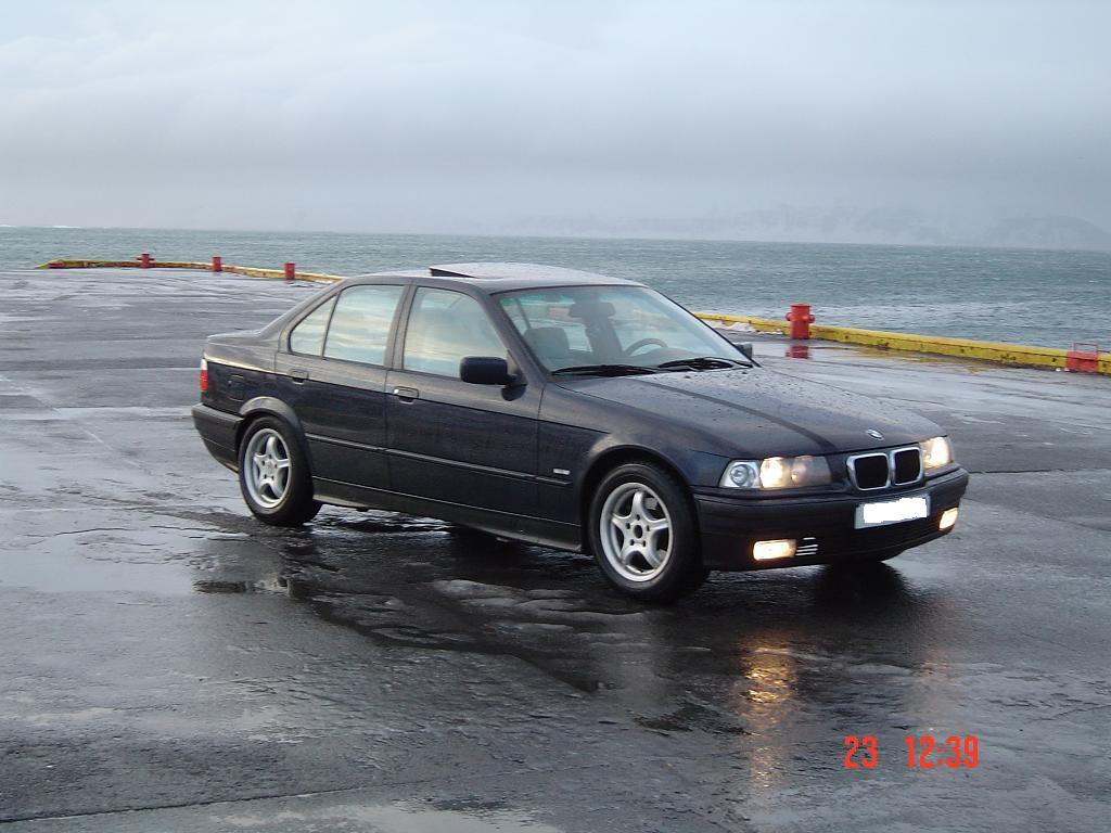 bmw 320i