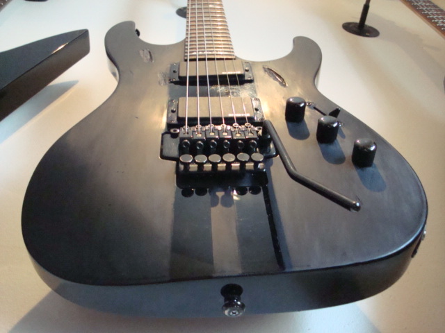 ESP/LTD KH-202