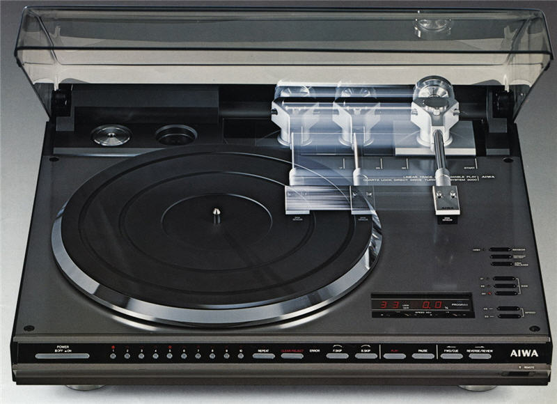 Aiwa LP-3000 plötuspilari.