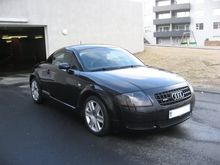 Audi TT quattro