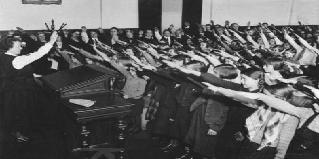 Goebbels-félaginu bannað að hafa skoðanir á sögulegum grundvelli