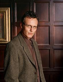 Anthony Stewart Head sem Giles