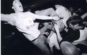 Tónleikar í M.H. Comeback kid, I adapt, Hölt hóra & Lada sport