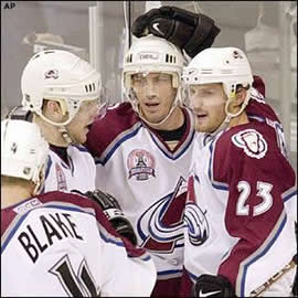 Peter Forsberg og Patrick Roy hetjurnar