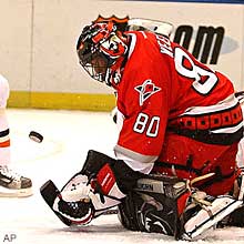 Hurricanes vinna NY Islanders 4-1