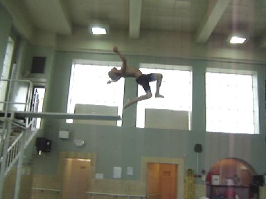 Gísli running backflip