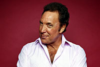 Tom Jones: ævi og störf