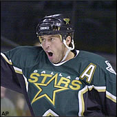 Mike Modano tilnefndur leikmaður vikunnar