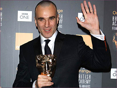 Daniel Day-Lewis heldur áfram leika