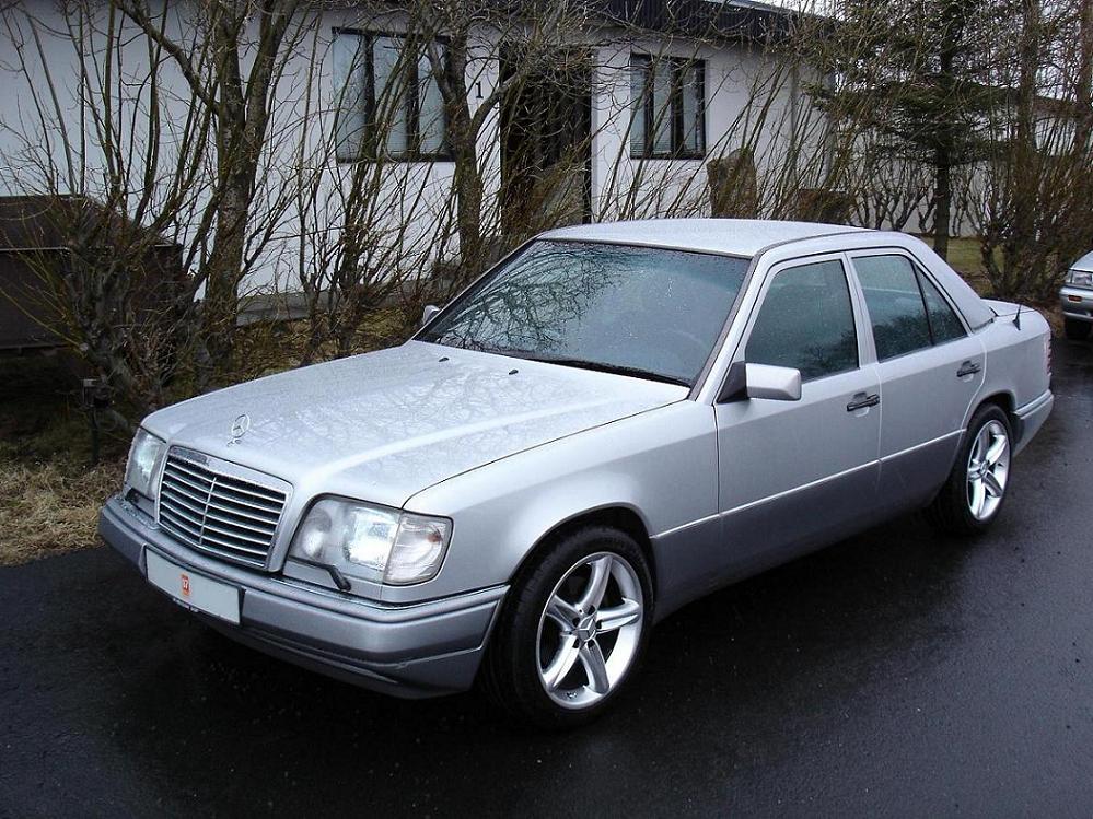 Mercedes Benz E220