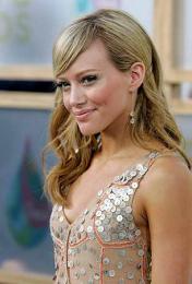 Hilary Duff svarar kvikmyndagagnrýnanda fullum hálsi