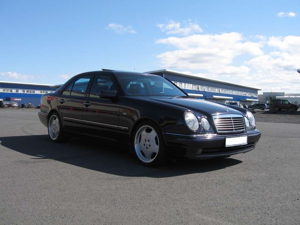 Mercedes Benz E50 AMG