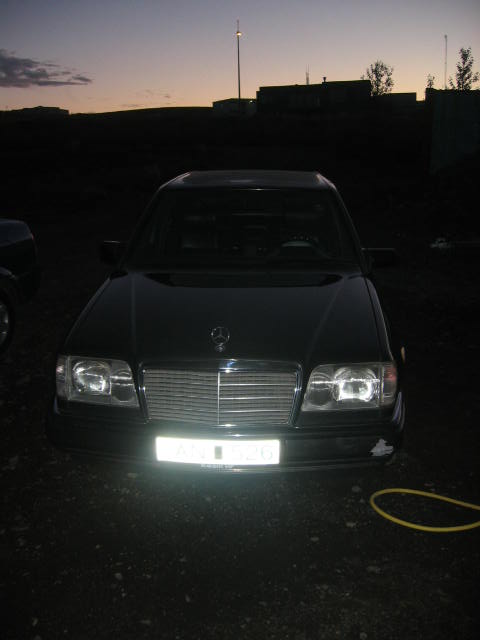 Mercedes-Benz E220 '94