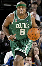Antoine Walker til Dallas í fyrir LaFrentz