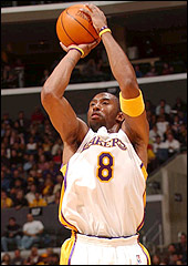 Lakers vinna Warriors - Kobe spilar vel